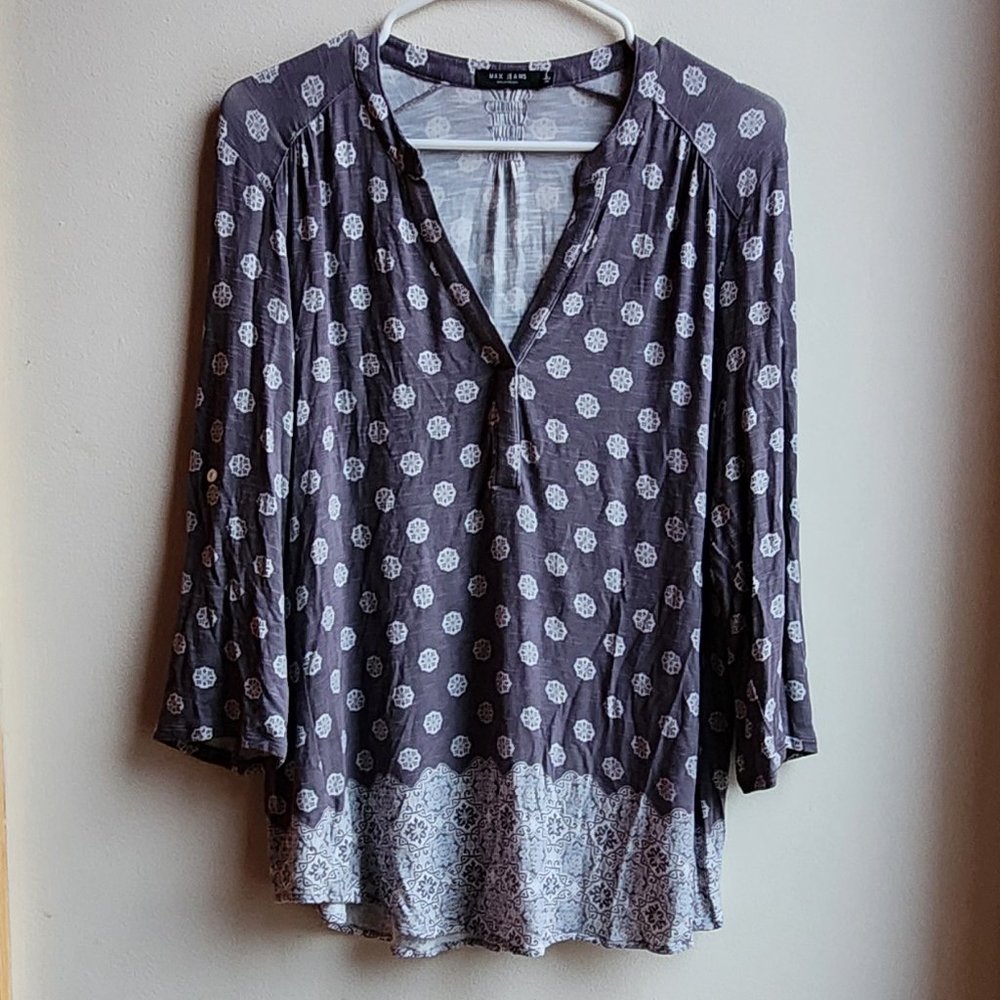 Max Jeans Gray and White Polka Dot Top